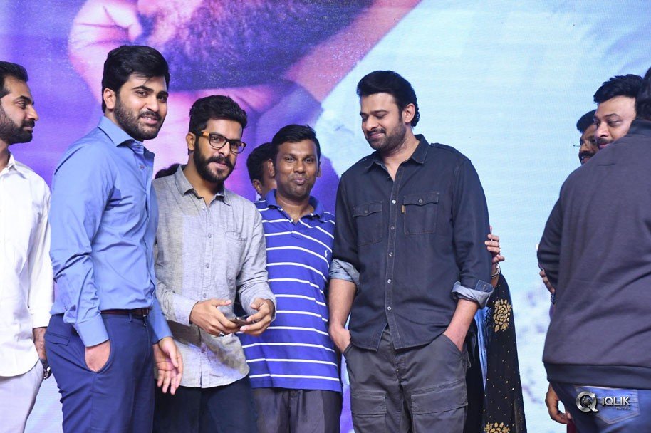 Mahanubhavudu-Movie-Pre-Release-Function